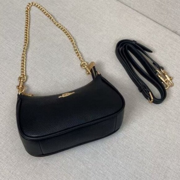 Coach Black Leather Shoulder Bag, Gold Zip Closure - Picture 5 of 8